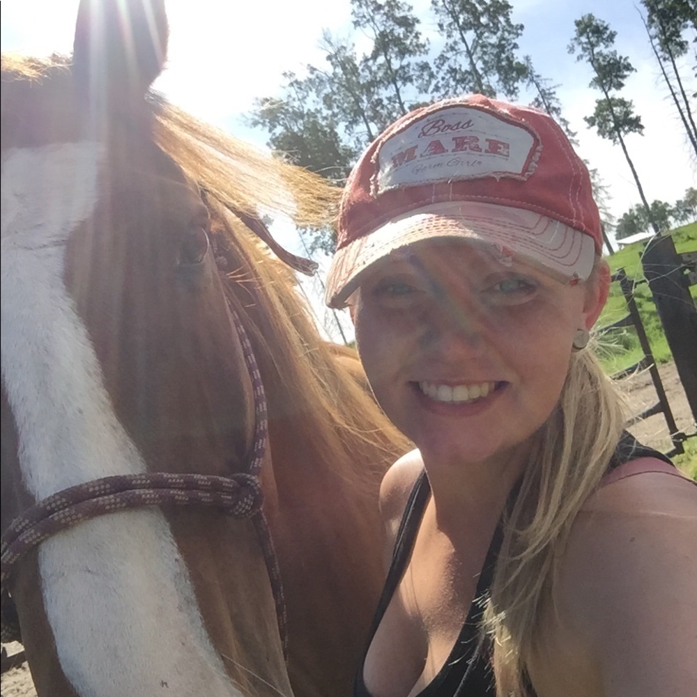 Meet your Posher, Meagan